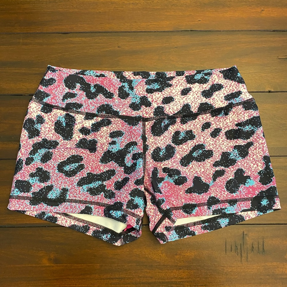 Peachy Athletic Digi Camo Peach Perfect Fit Shorts Size XL